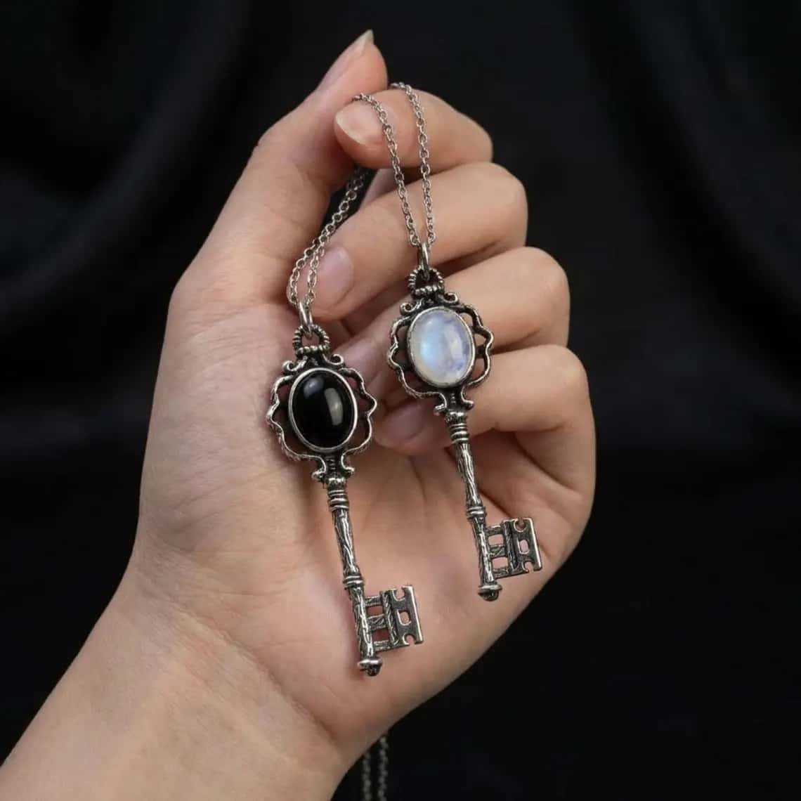 Chain Lock Combination - Gothic Vintage Sliver Color Key Moonstone/Black